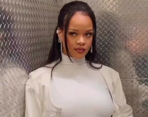 Rihanna Streams Spotify