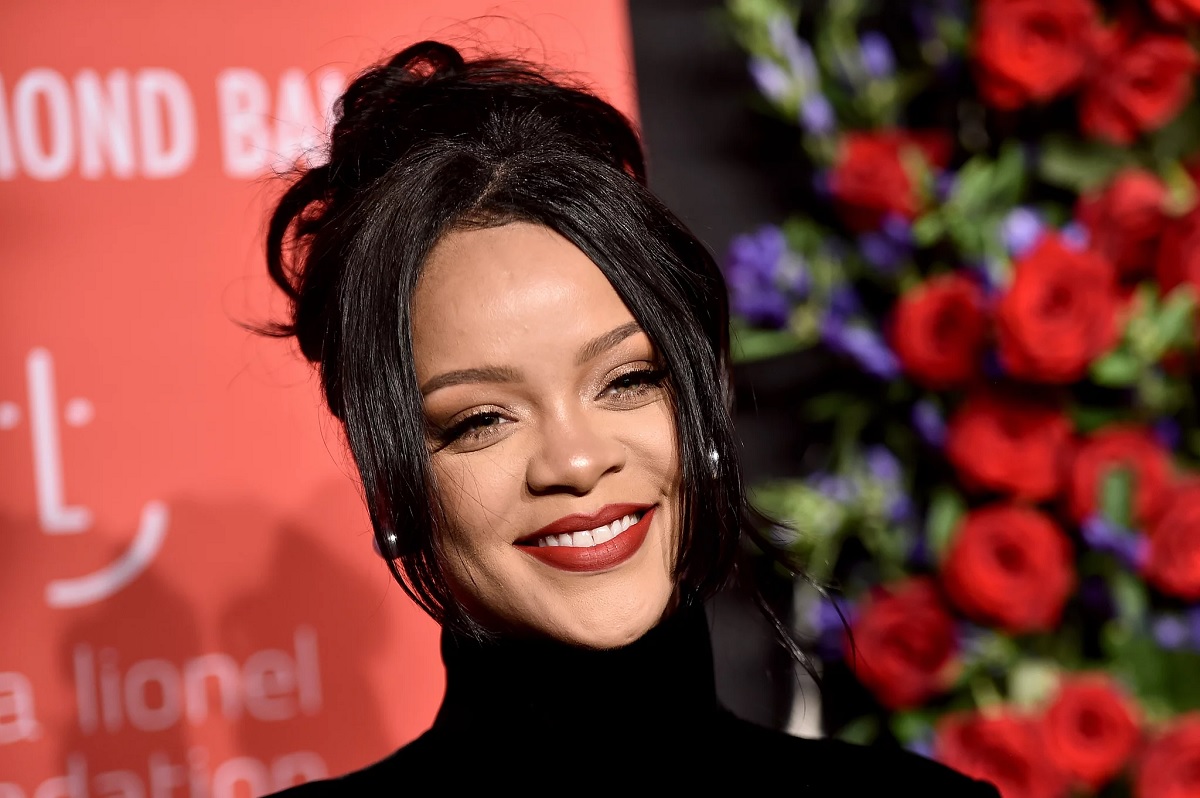 Rihanna Looks Got Beat Up Bad - Steps Out With ‘BLACK EYE’ At Giorgio